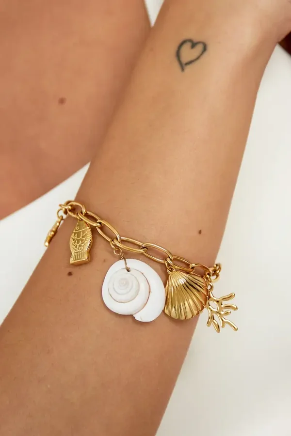 Beachy charms armband