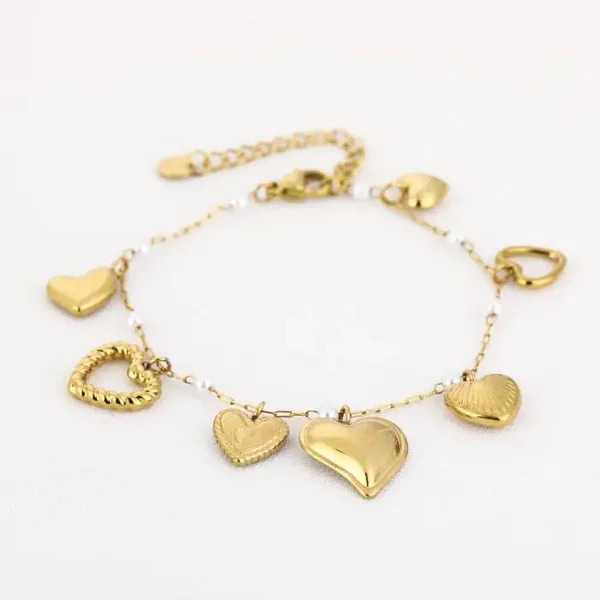 Hartjes bedels armband