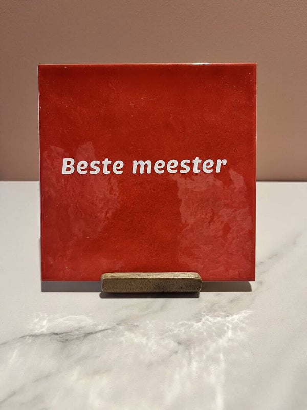 Tegel 'Beste meester'