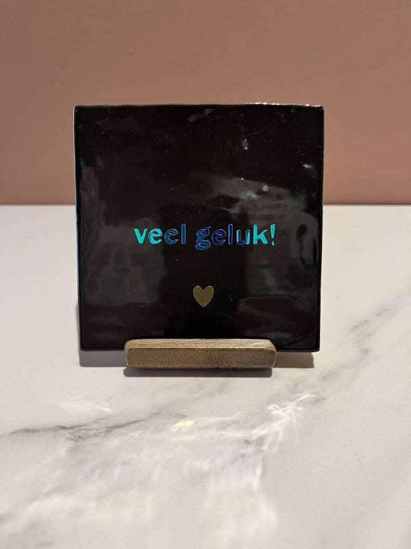 Tegel 'veel geluk'