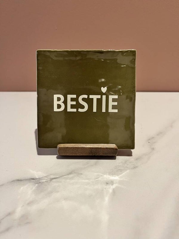 Tegel 'Bestie'