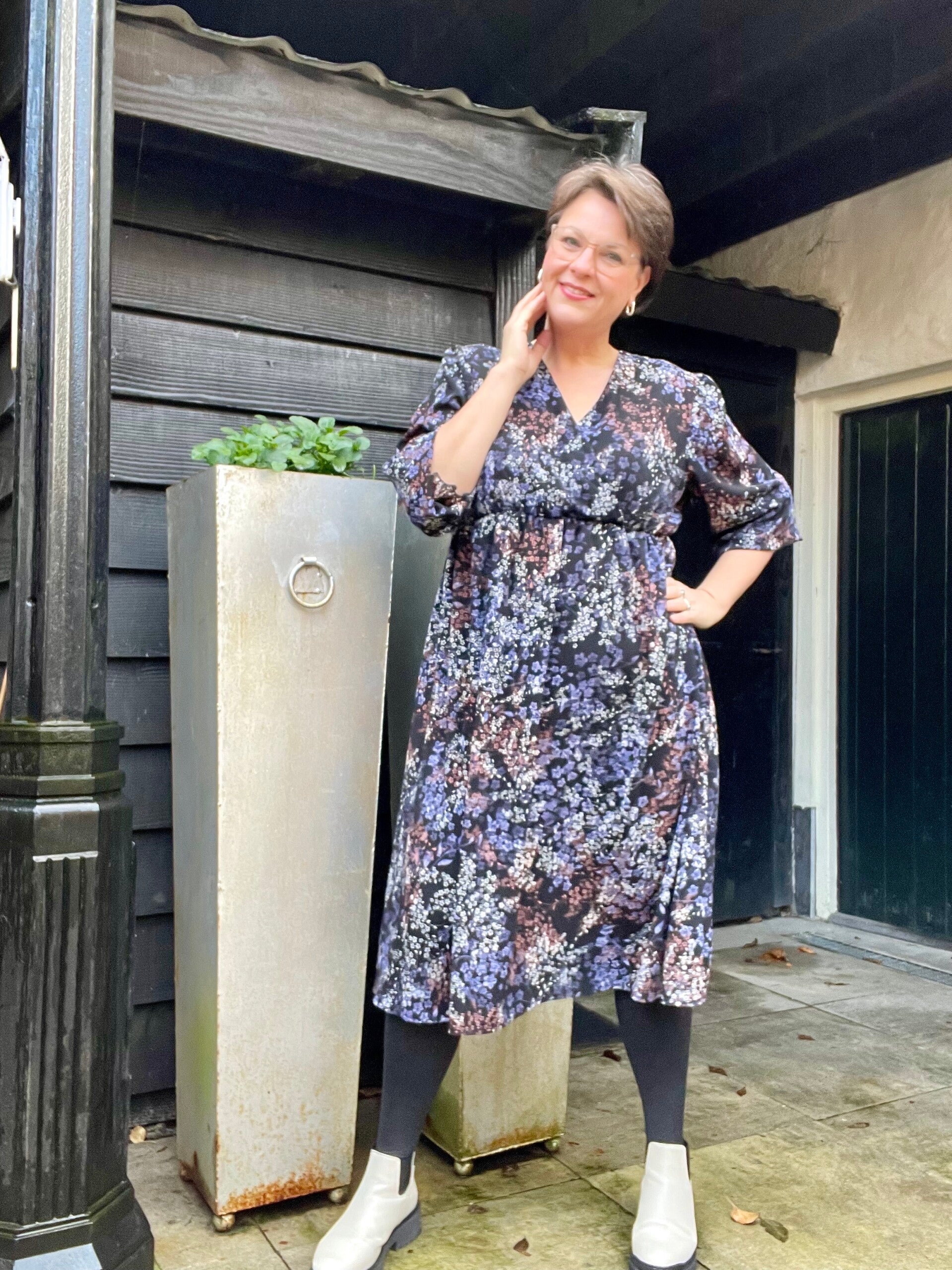 Overslagjurk met bloemetjesprint