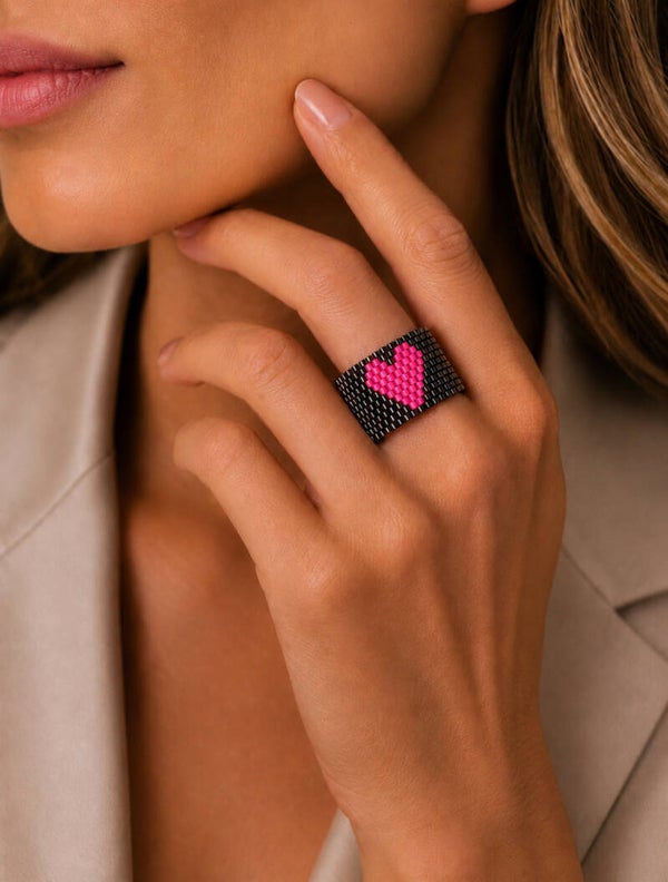 Miyuki ring pink heart black