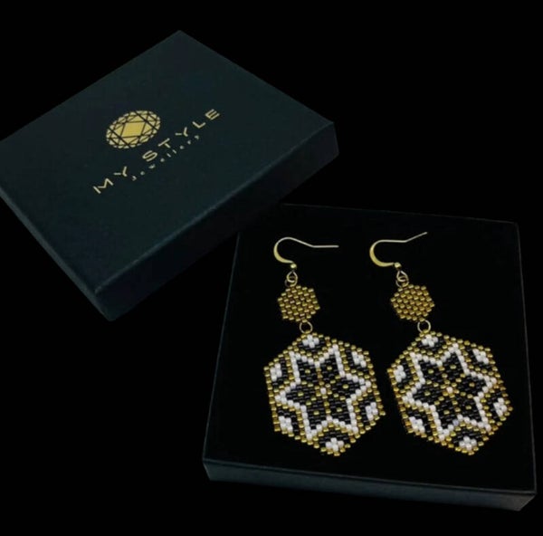 Statement earrings bright star black gold