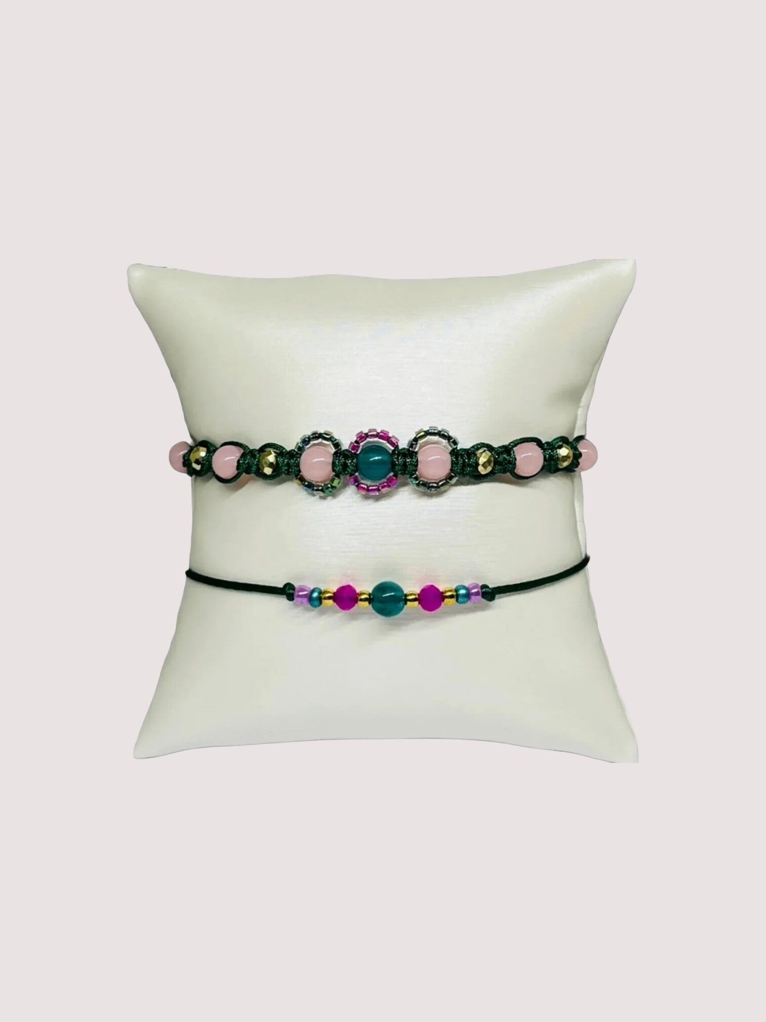 Armbandenset met gouden roze en groene kralen