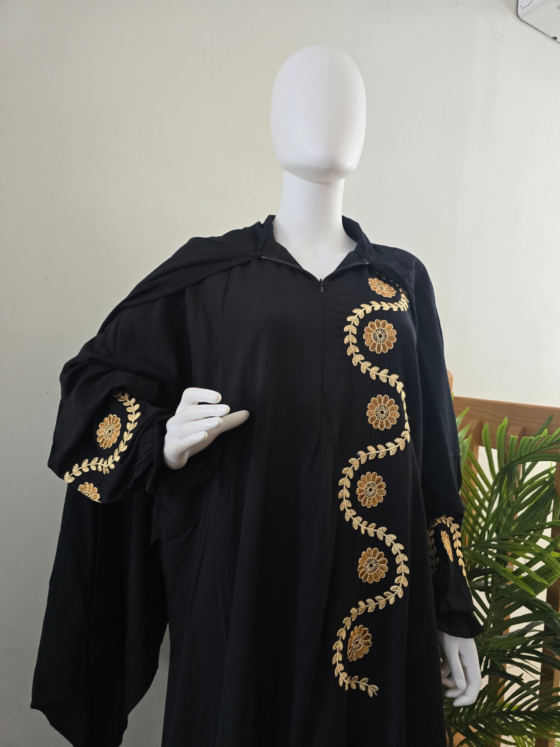 Robe prière couleur noire