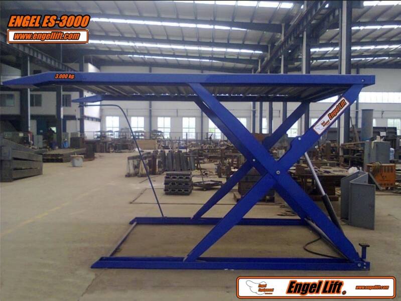ES-3000 : Hochhub Scheren Parkhebebühne.,  Hochhub Transport Hebebühnen.