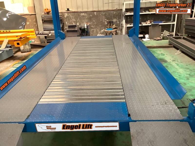 ENGEL-TRIPLEPARKER 2.7;  4-SÄULEN TRIPLE PARKHEBEBÜHNE (2X 2.700KG.), -5