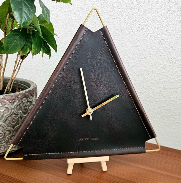 Lederuhr Dreieck