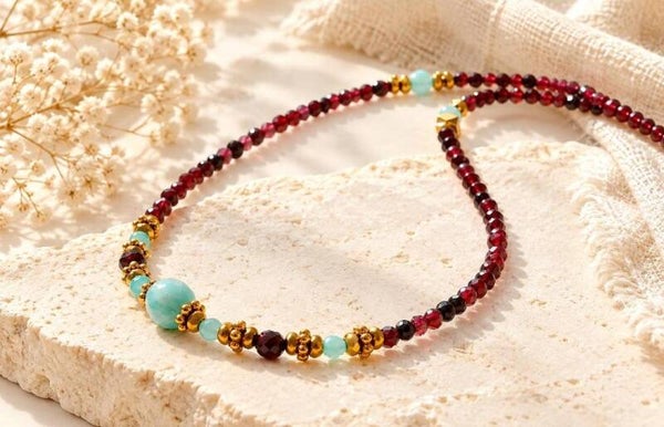 Collier Ethnique Éden Royal – Amazonite & Grenat