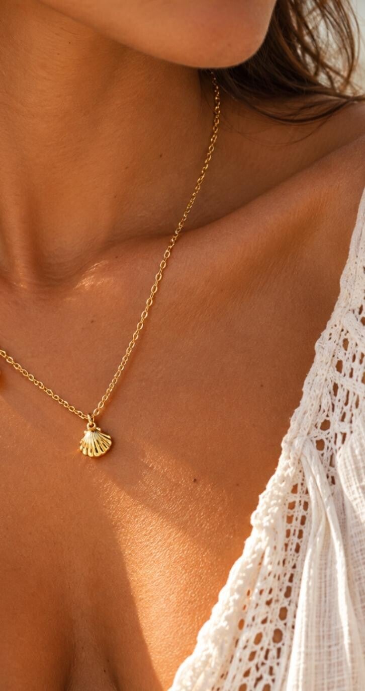 Collier coquille doré