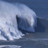 alessandro-marcian-onda-nazare_22195437-standard.jpg