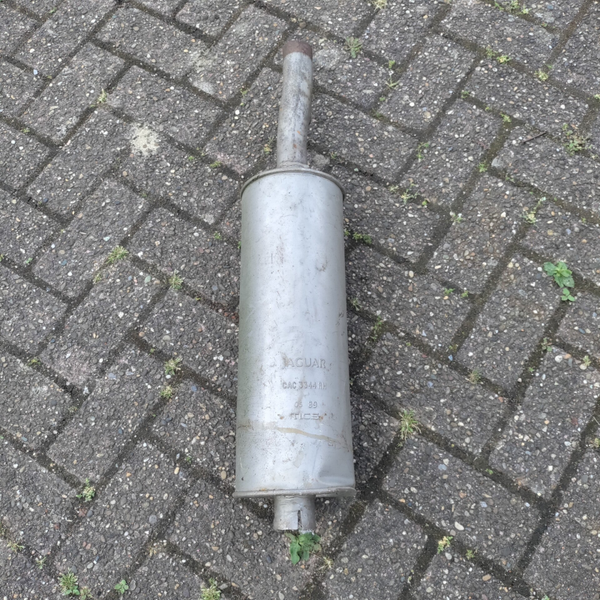 A-02-18 Originele Jaguar XJS Uitlaatdemper (Tussendemper) - CBC 2344