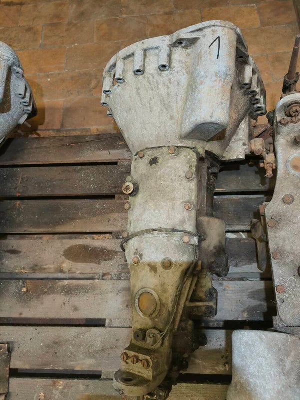 XK120 versnellingsbak handgeschakeld