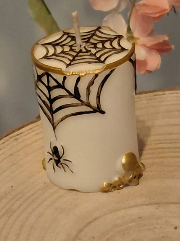 Bougie moulée "araignée d'halloween"