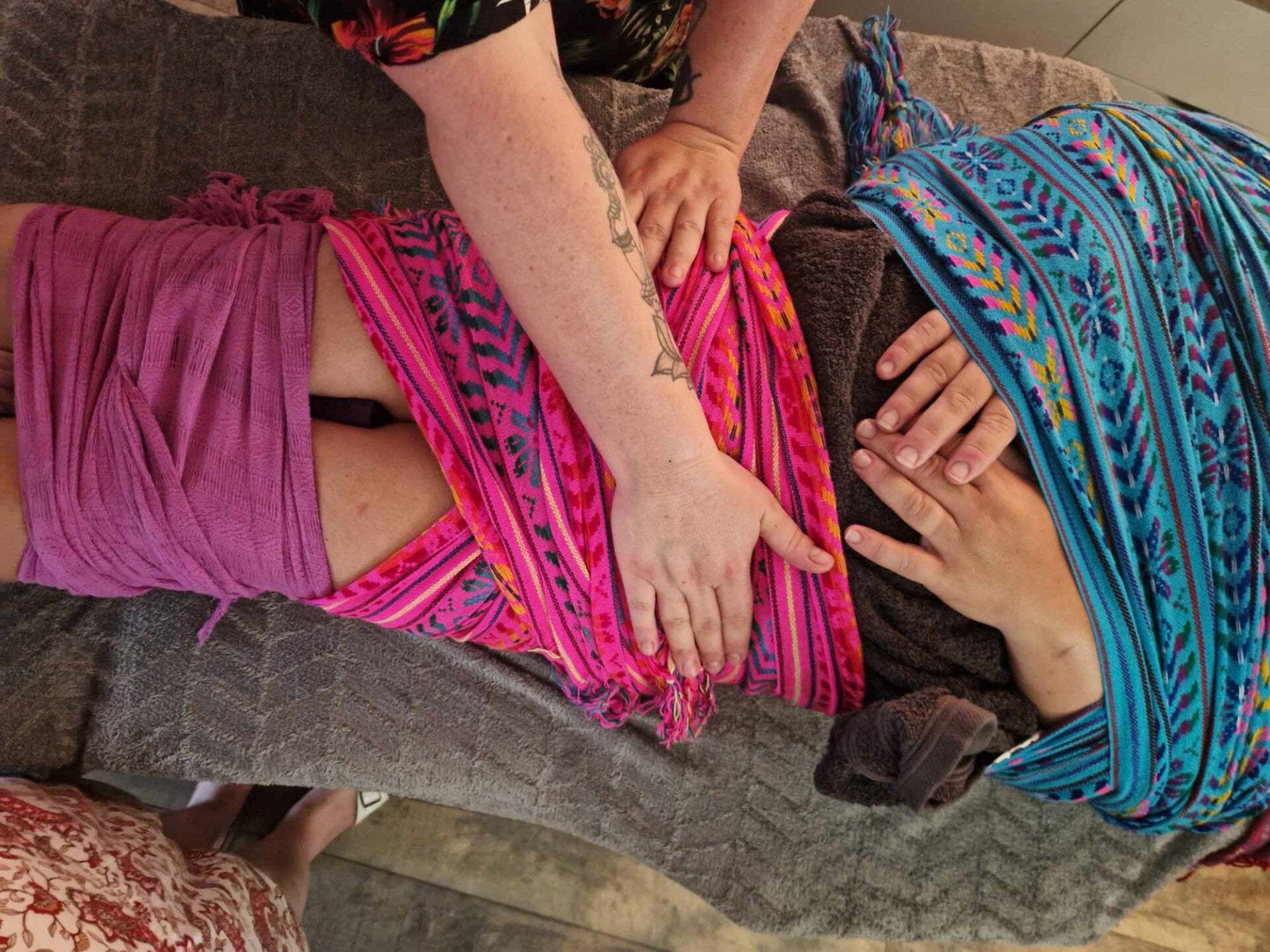 Soin massage Chrysalide et Rebozo ( post accouchement )