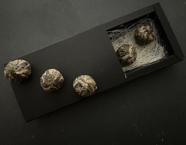 'Osmanthus Lily' Theebloem