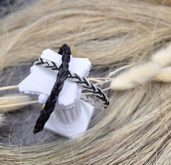 Bracelet fil noir paillettes