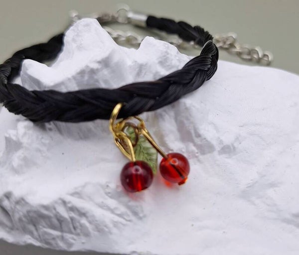 Bracelet cherry