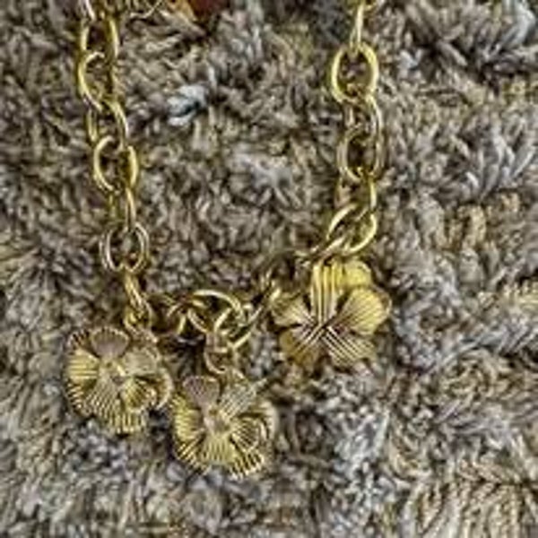 armband met bloem bedels