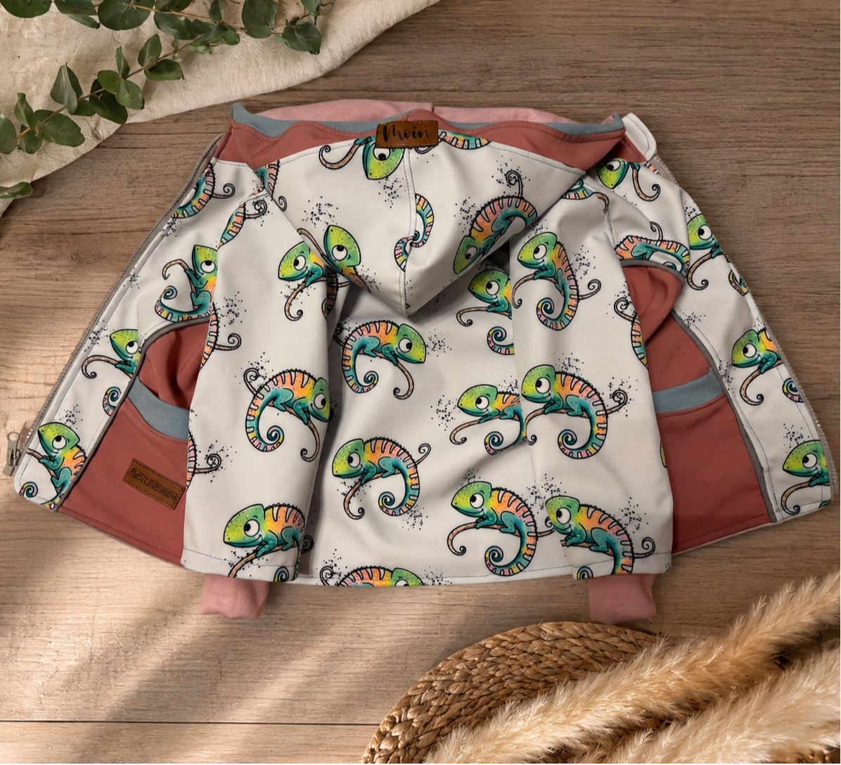 Softshelljacke mit Chamäleon-Motiv – Größe 86/92