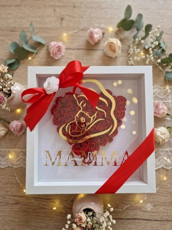 cornice 3D (Shadow Box) personalizzata con rose,