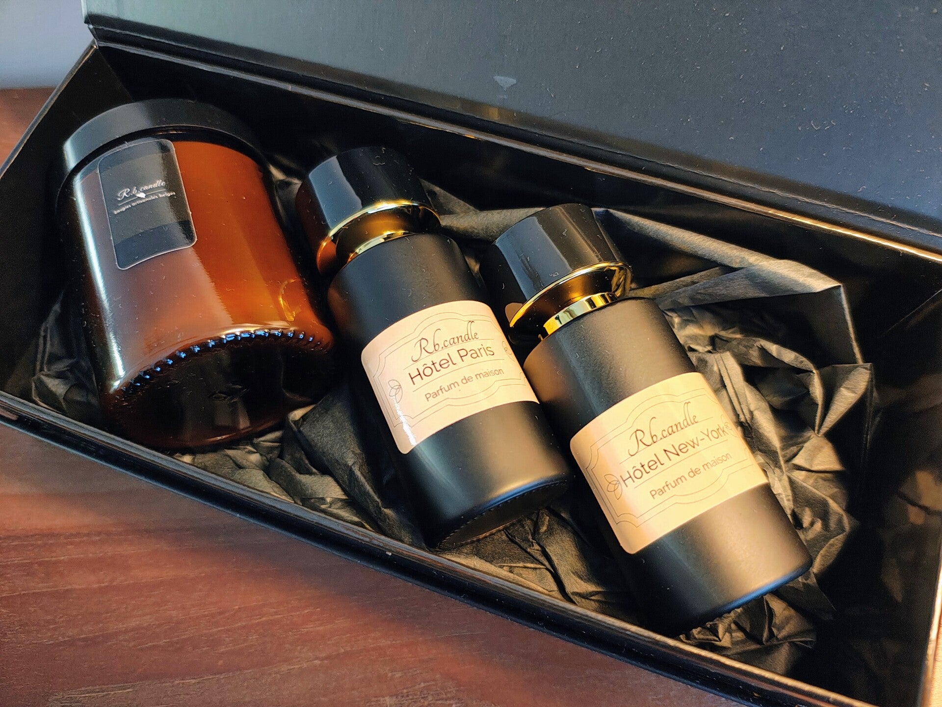 Coffret 1 bougie et 2 parfums d'intérieur