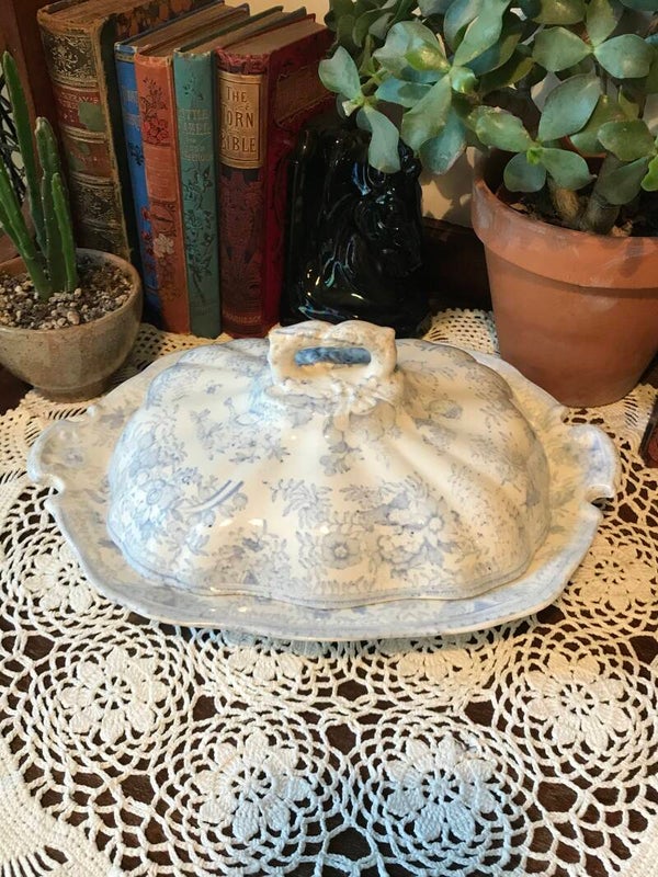 Antique Asiatic Pheasant Tureen