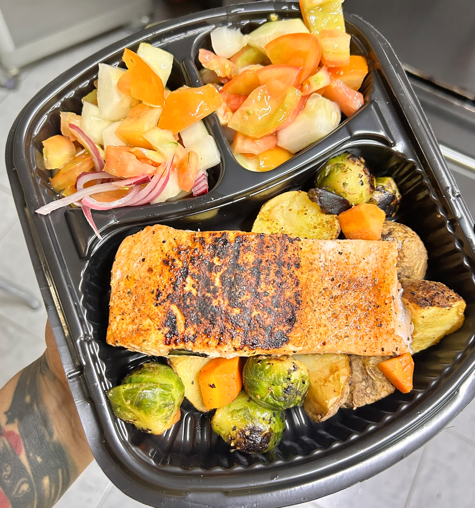 Tabla de conservas de la costa para catering de eventos corporativos