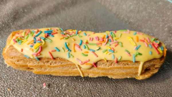 Banana Rainbow (éclair)
