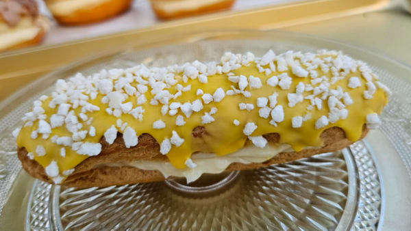 Lemon Kiss Meringue (éclair)