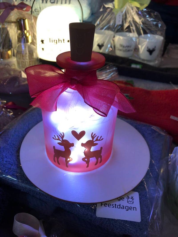 Fles met lichtjes rood