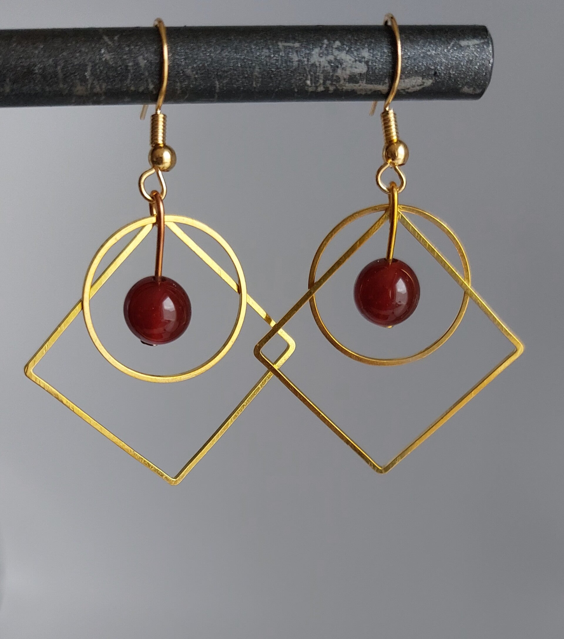 Oorhangers met carneool