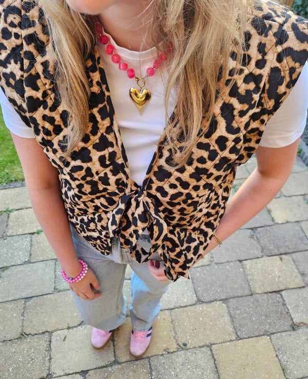 Lilly, ketting