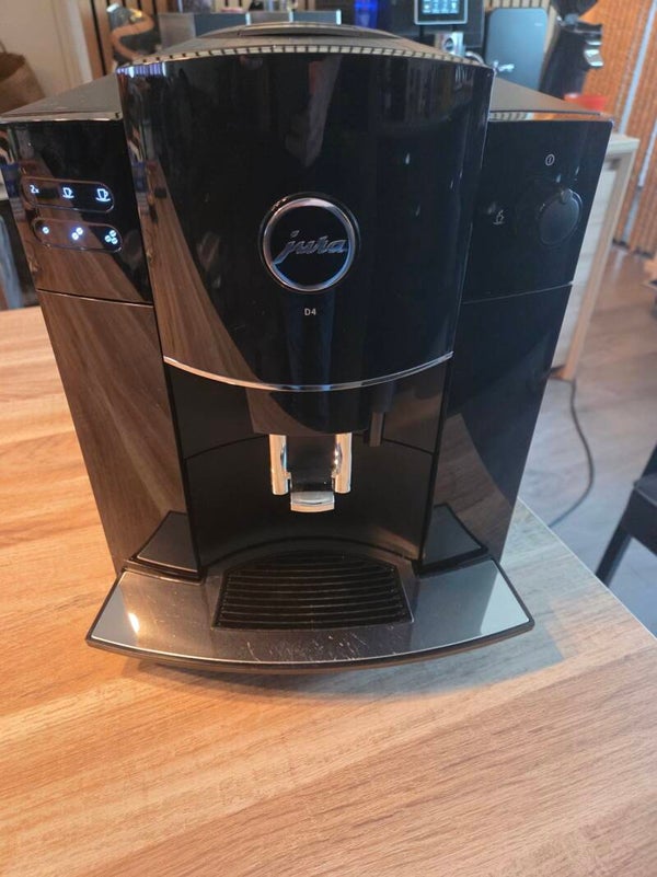 Jura D4 Piano Black | 2021 | In topstaat!