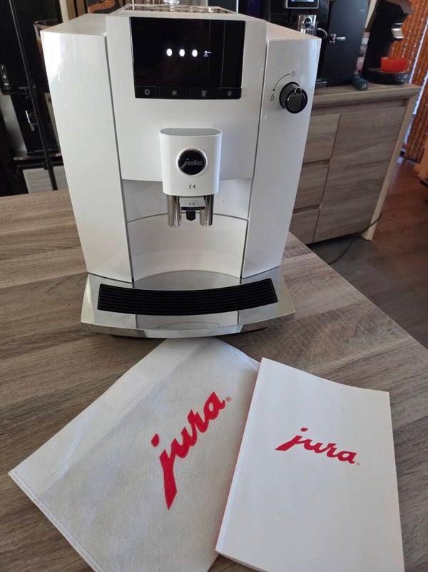 Jura E4 (EB) Piano White | Absolute Nieuwstaat | Slechts 160 bereidingen!