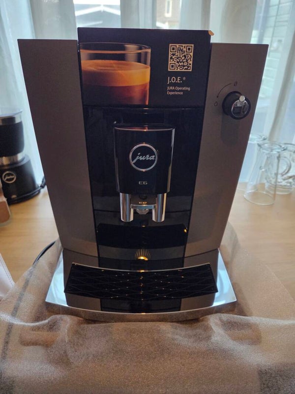 Jura E6 (ED) Dark Inox NIEUW! Nieuwst model 2026!