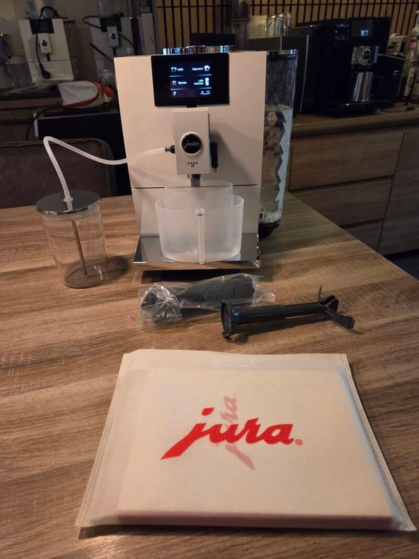 Jura ENA 8 Full Nordic White (2021) | Zeer nette staat | Bluetooth & Glazen Melkbeker