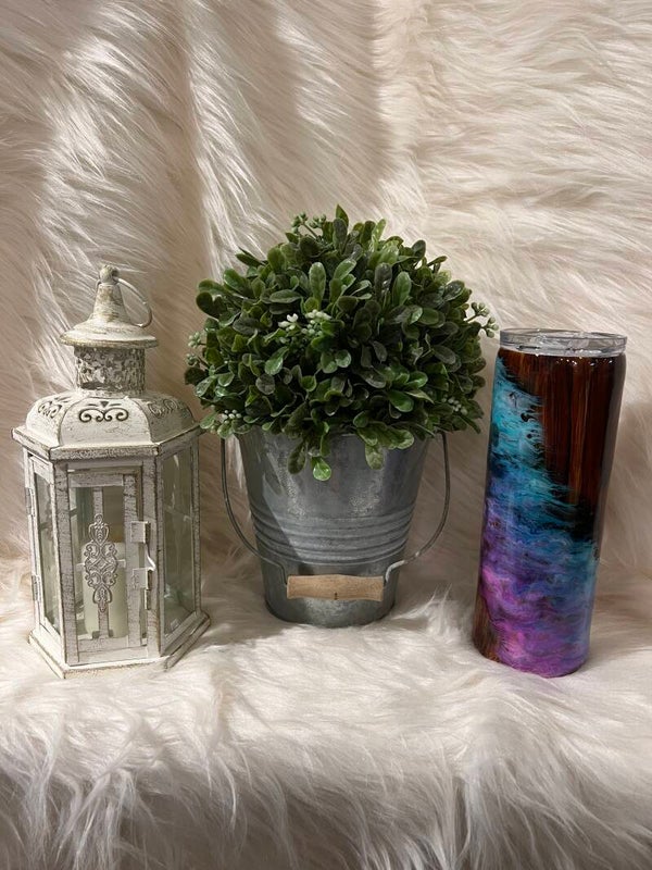 20oz skinny straight woodgrain tumbler with twisted stinger