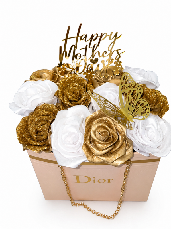 Goud met witte rozen