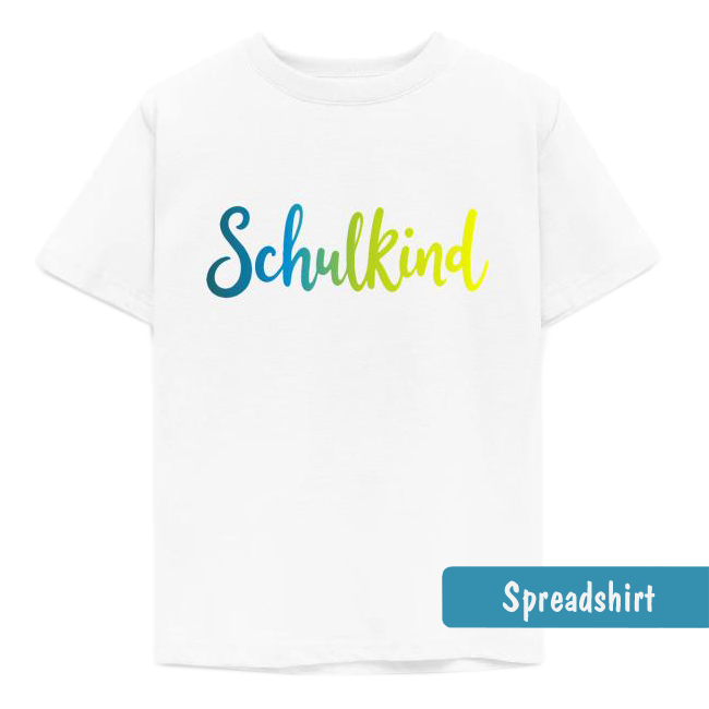 Kinder-T-Shirt mit dem geschwungenen Schriftzug „Schulkind“ - Farbverlauf von Blau, Grün, Gelb