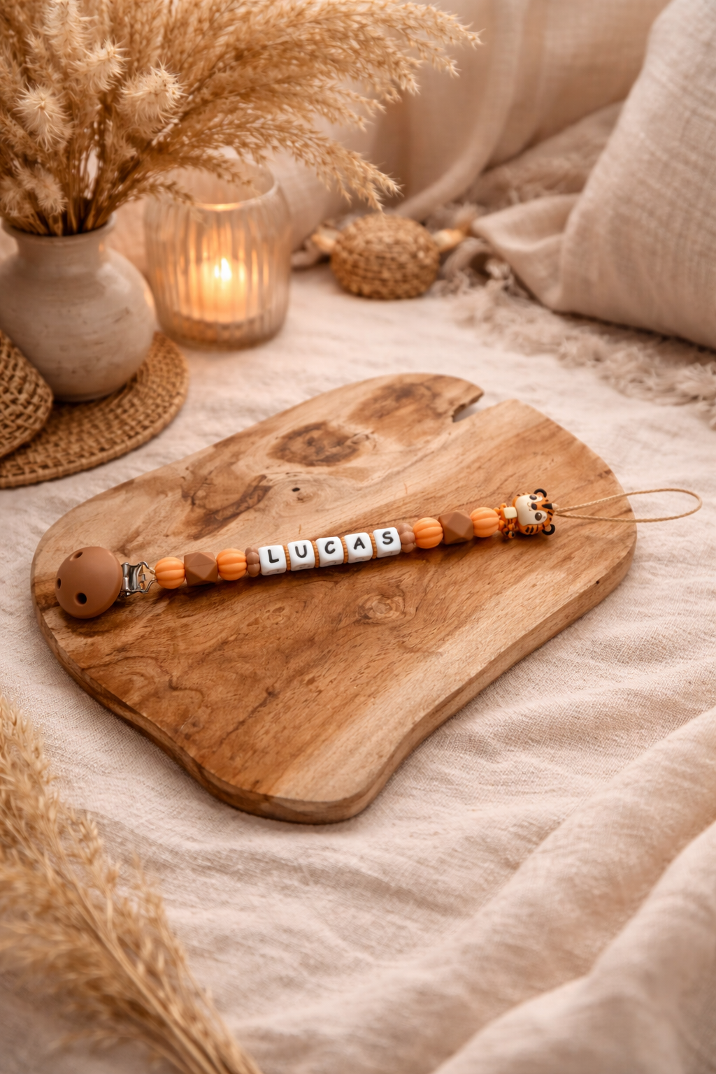 Attache tétine tigre 3D