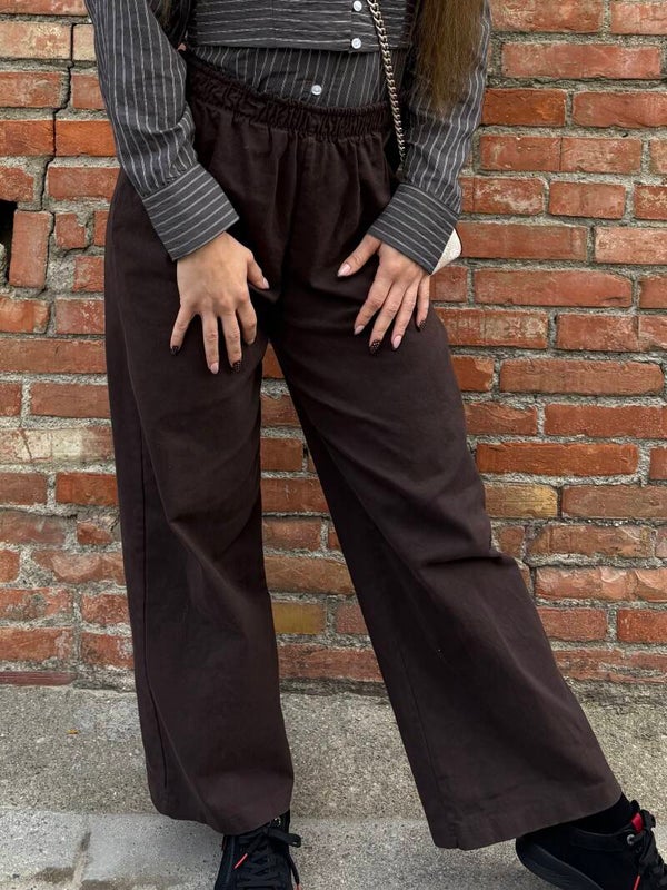 Bawełniane brązowe spodnie