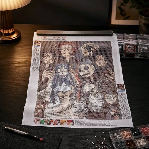 Kit Les oeuvres de Tim Burton, 30x40 cm, rond