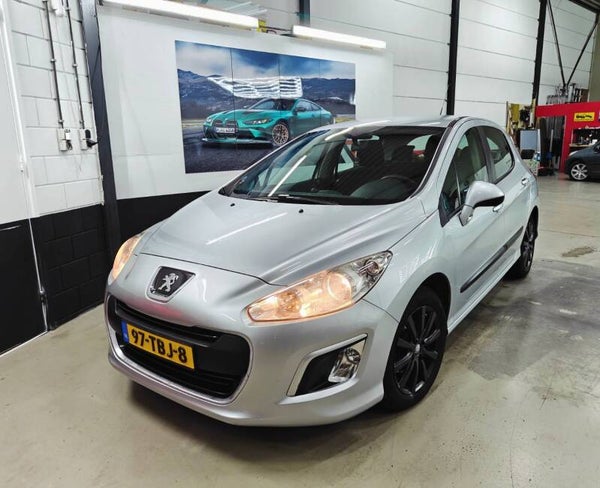 Peugeot 308 access 1.6 vti 2012