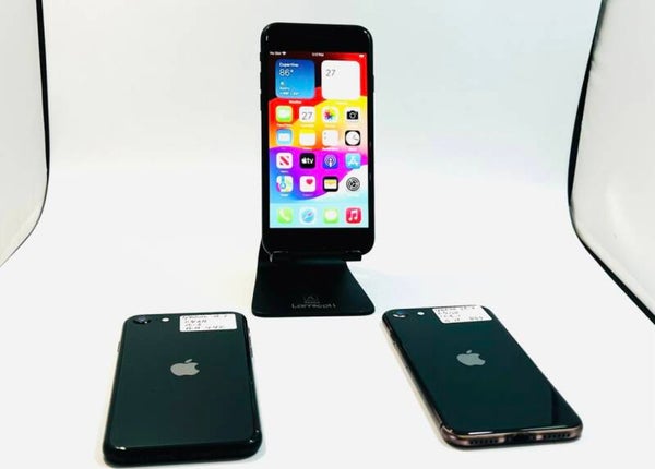 Apple iPhone SE 2nd Gen 64GB UNLOCKED Fully Functional $135 Each