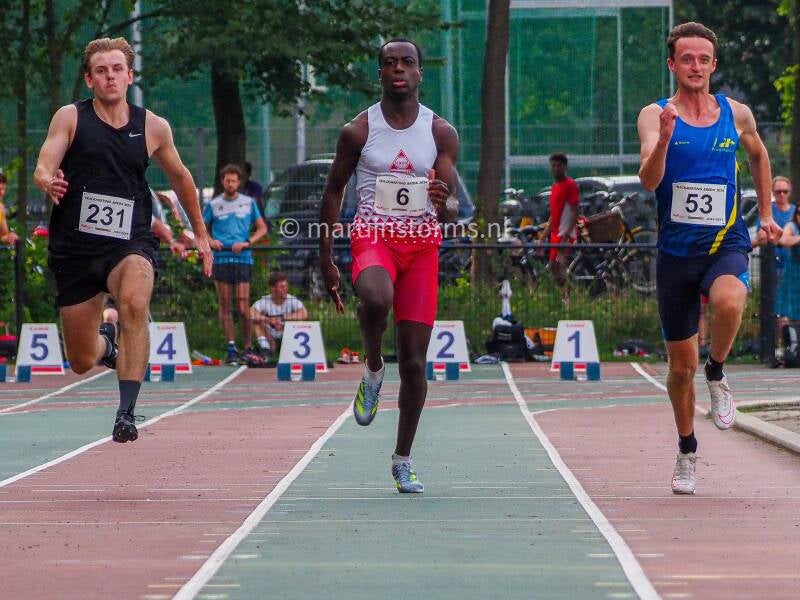 Sven Willems (231), Kenneth Afrifa (6), Olav Donker (53)
