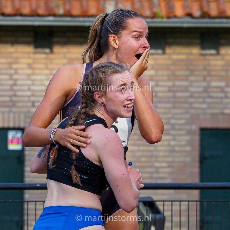 Britt de Blaauw (16), Femke Nuijten (161)