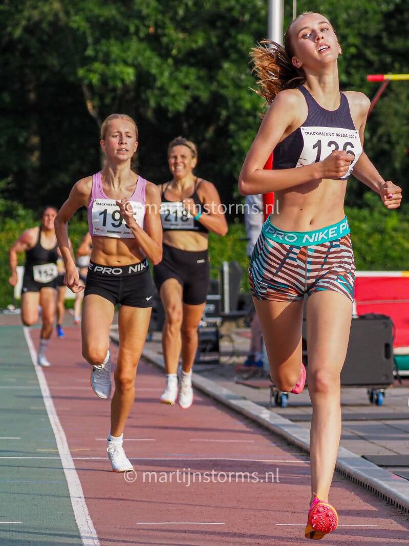 Dorethé Schletterer (195), Barbara Trappeniers (218), FéliceDorethé Schletterer (195), Félice Lensen (136)