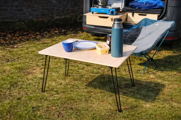 Mobiler Campingtisch & Euroboxdeckel aus Holz – klappbar, platzsparend, multifunktional für Outdoor, Vanlife, Camping